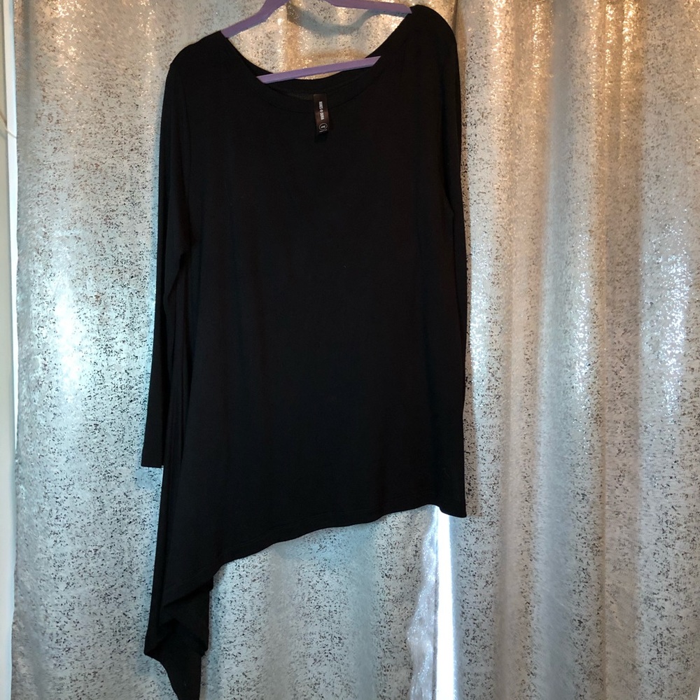 Agnes & Dora Asymmetrical Top